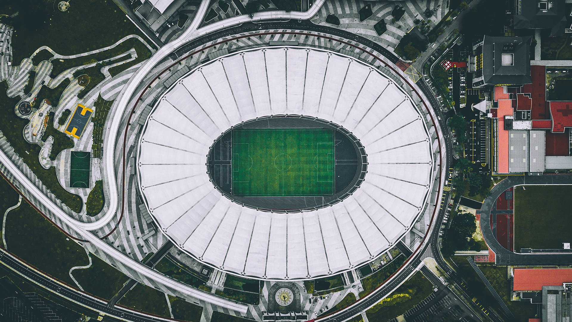 爱游戏体育官网-神兽踏平亚特兰大！字母哥狂砍44+14+8，雄鹿逆转老鹰豪取胜利